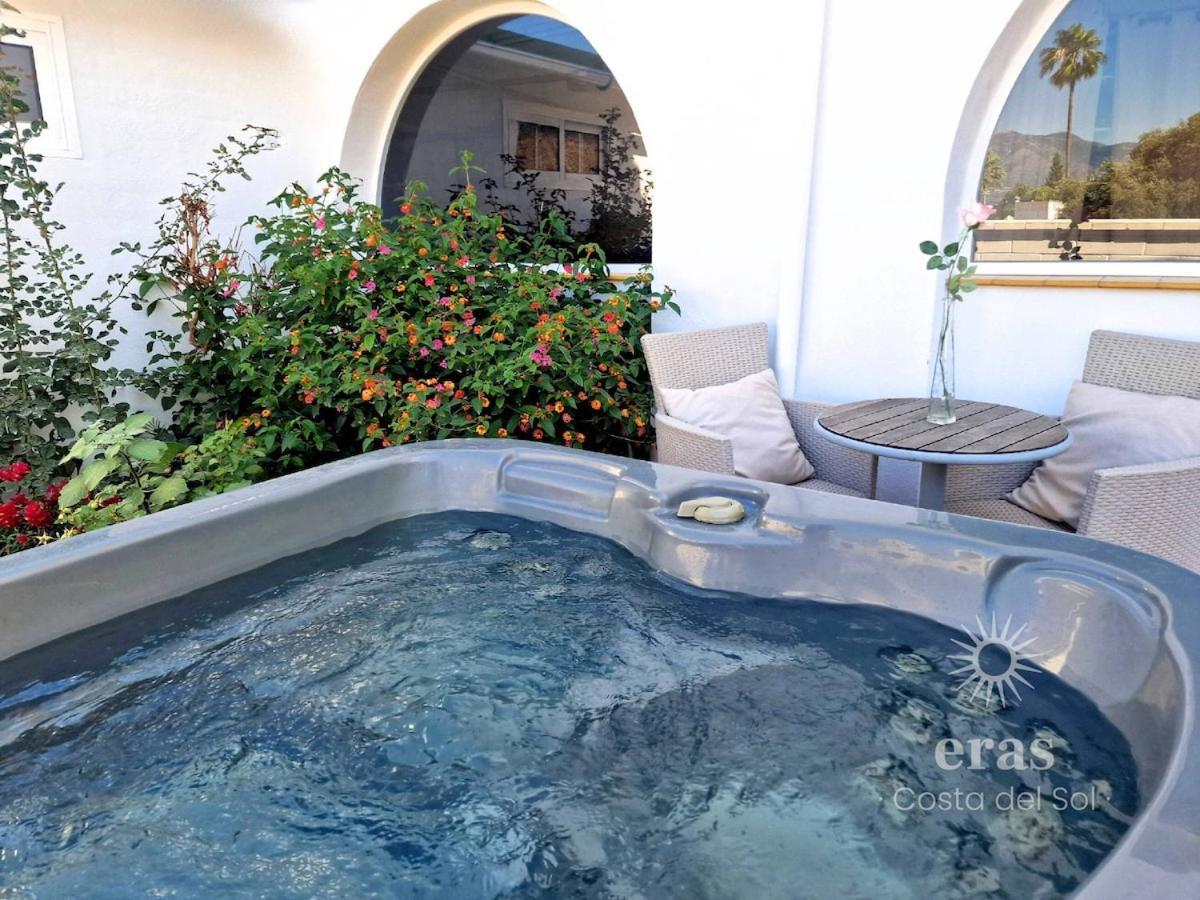 Villa With Pool, Jacuzzi, Barbecue, Garden And Privacy V215 ミハス エクステリア 写真